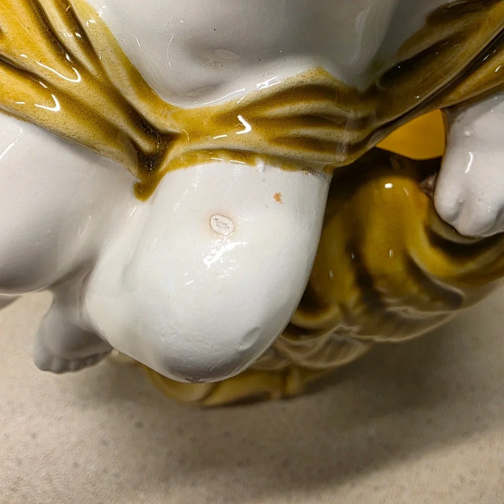 Brody Ceramic Cherub Shell Planter N-270‎ Yellow White Mid Century Cornucopia